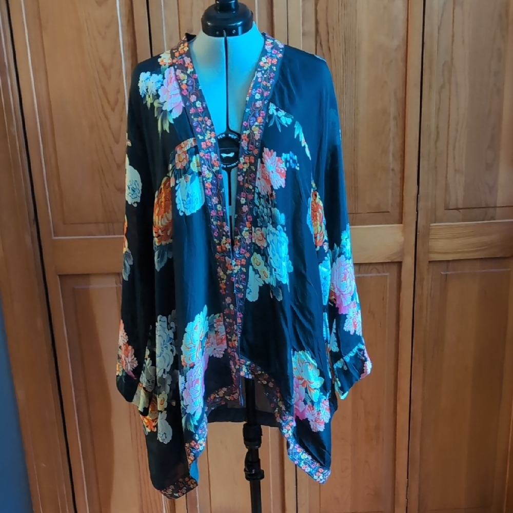 Johnny Was Black Floral Kimono 1X.